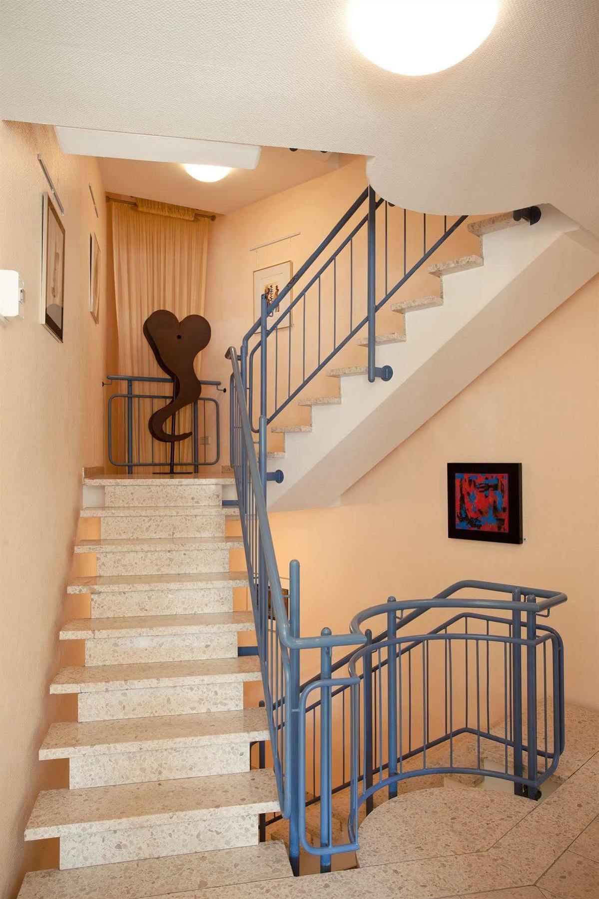Akzent Hotel Torgauer Hof Зиндельфинген Экстерьер фото
